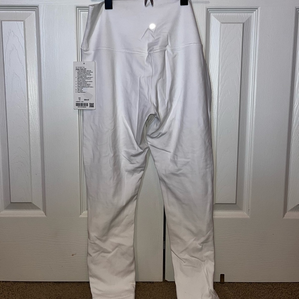 Lululemon Align Pant 25” size 12 WHT